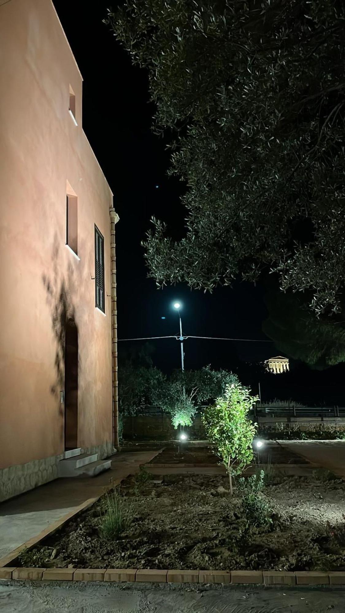 Il Giardino Del Tempio Bed and Breakfast Αγκριτζέντο Εξωτερικό φωτογραφία